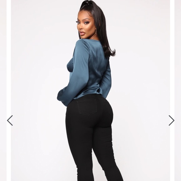 Fashion Nova dressy top size XS - Picture 2 of 3